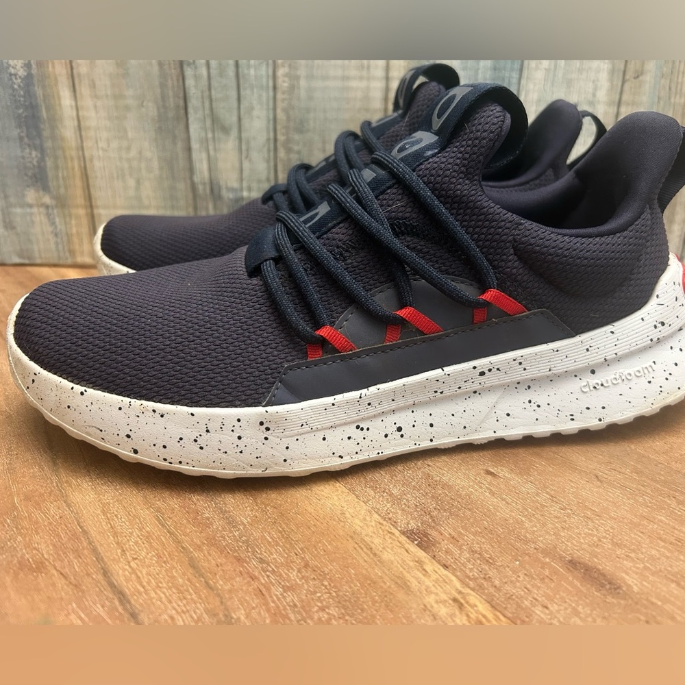 Men’s Adidas Lite Racer size 9